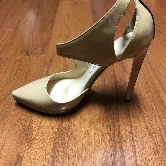Jimmy Choo Pumps. Very good condition. - Picture 5 of 5